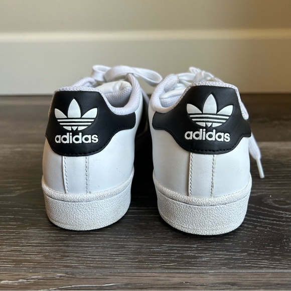Adidas Superstar Black and White Sneaker Size 9 - Picture 7 of 10